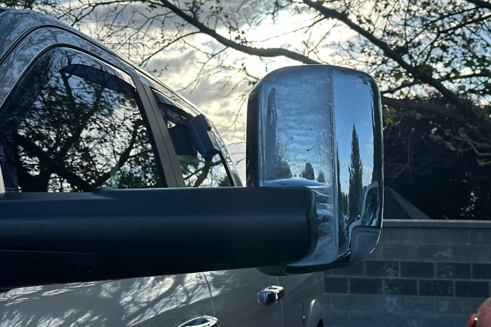 Used 2017 RAM 2500 Laramie w/ Convenience Group AWD/4WD image 7