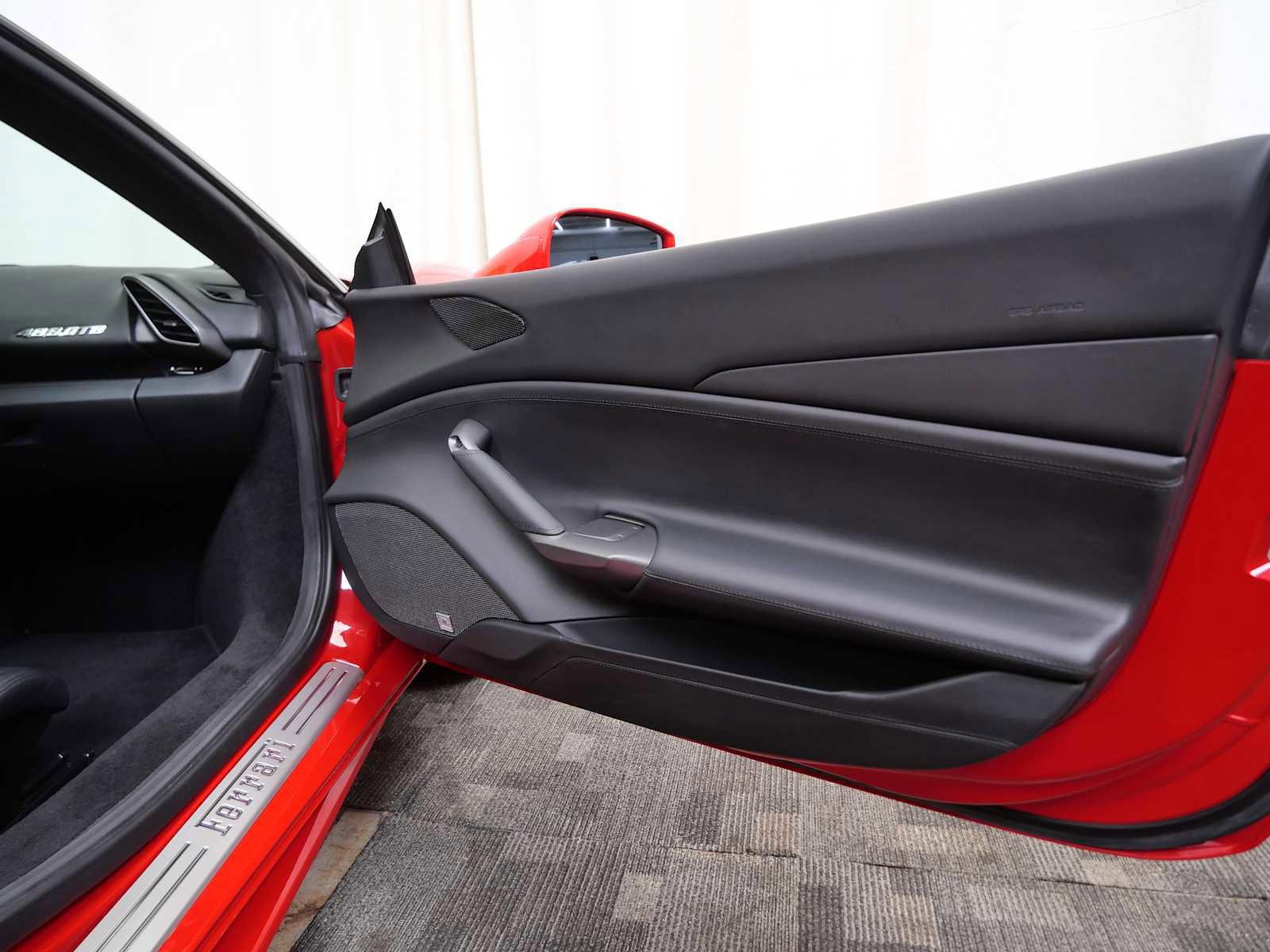 Certified 2016 Ferrari 488 GTB RWD image 11