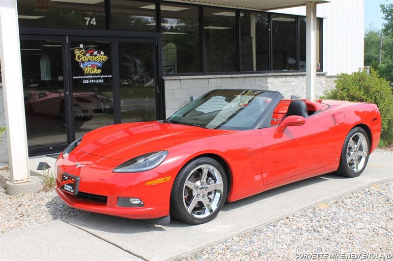 Used 2007 Chevrolet Corvette Convertible w/ Preferred Equipment Group RWD image 8
