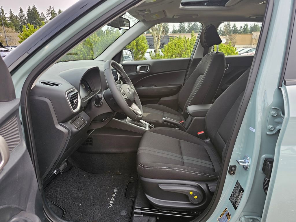 New 2026 Hyundai Venue SEL FWD image 18