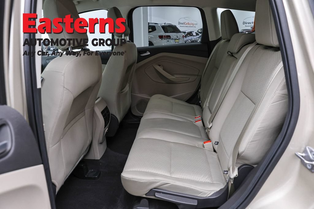 Used 2018 Ford Escape SE w/ SE Sync 3 Package AWD/4WD image 21