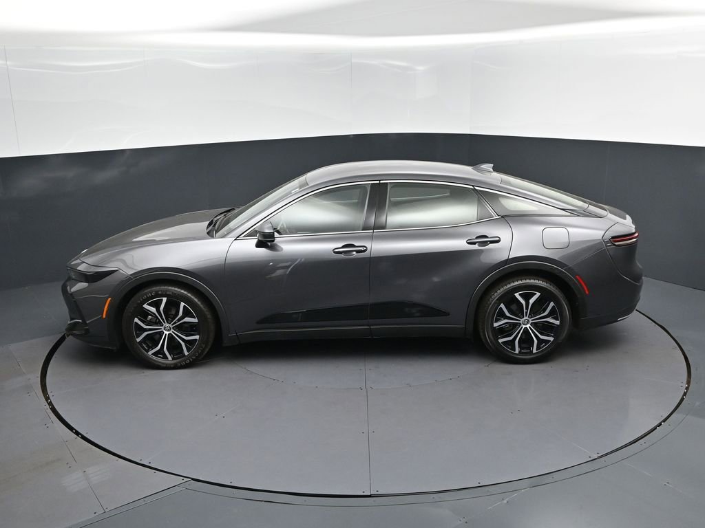 Used 2023 Toyota Crown XLE AWD/4WD image 33