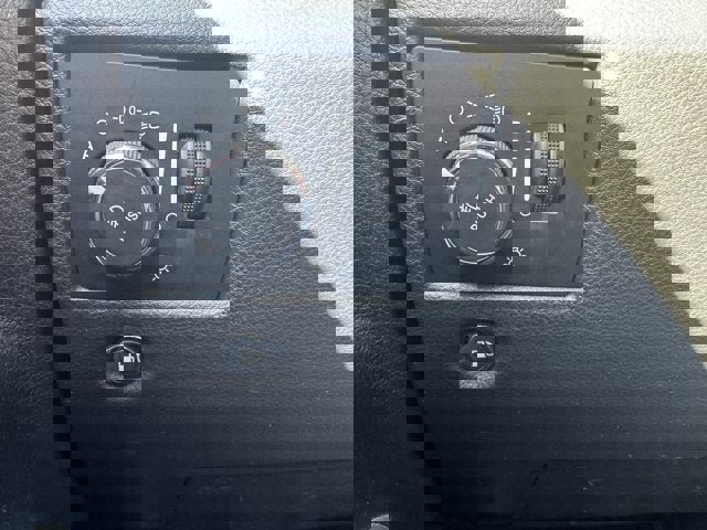 Used 2019 Jeep Grand Cherokee Summit image 32