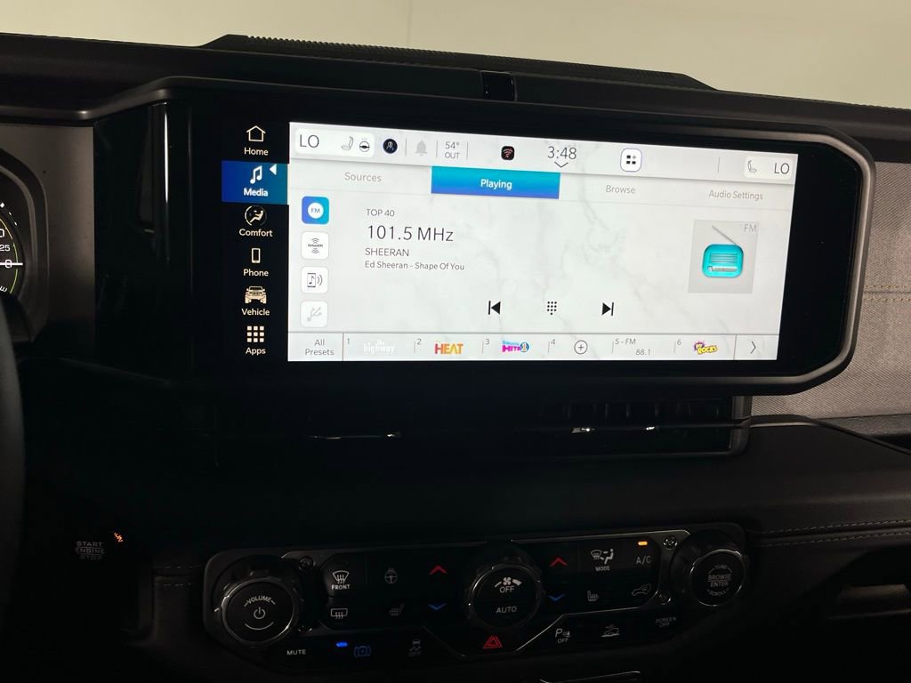 Used 2025 Jeep Wrangler Unlimited Sahara w/ Safety Group image 20