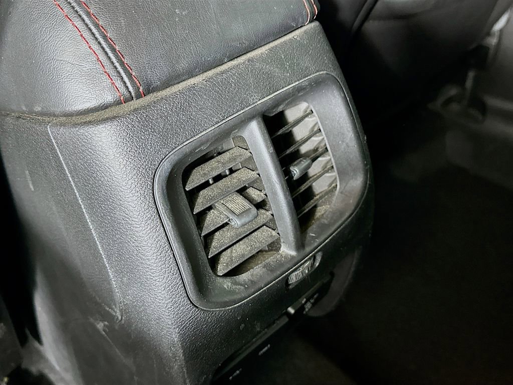 Used 2019 Jeep Cherokee Trailhawk w/ Cold Weather Group image 32