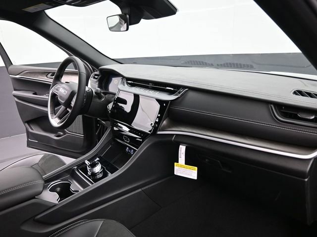 New 2026 Jeep Grand Cherokee Altitude image 25