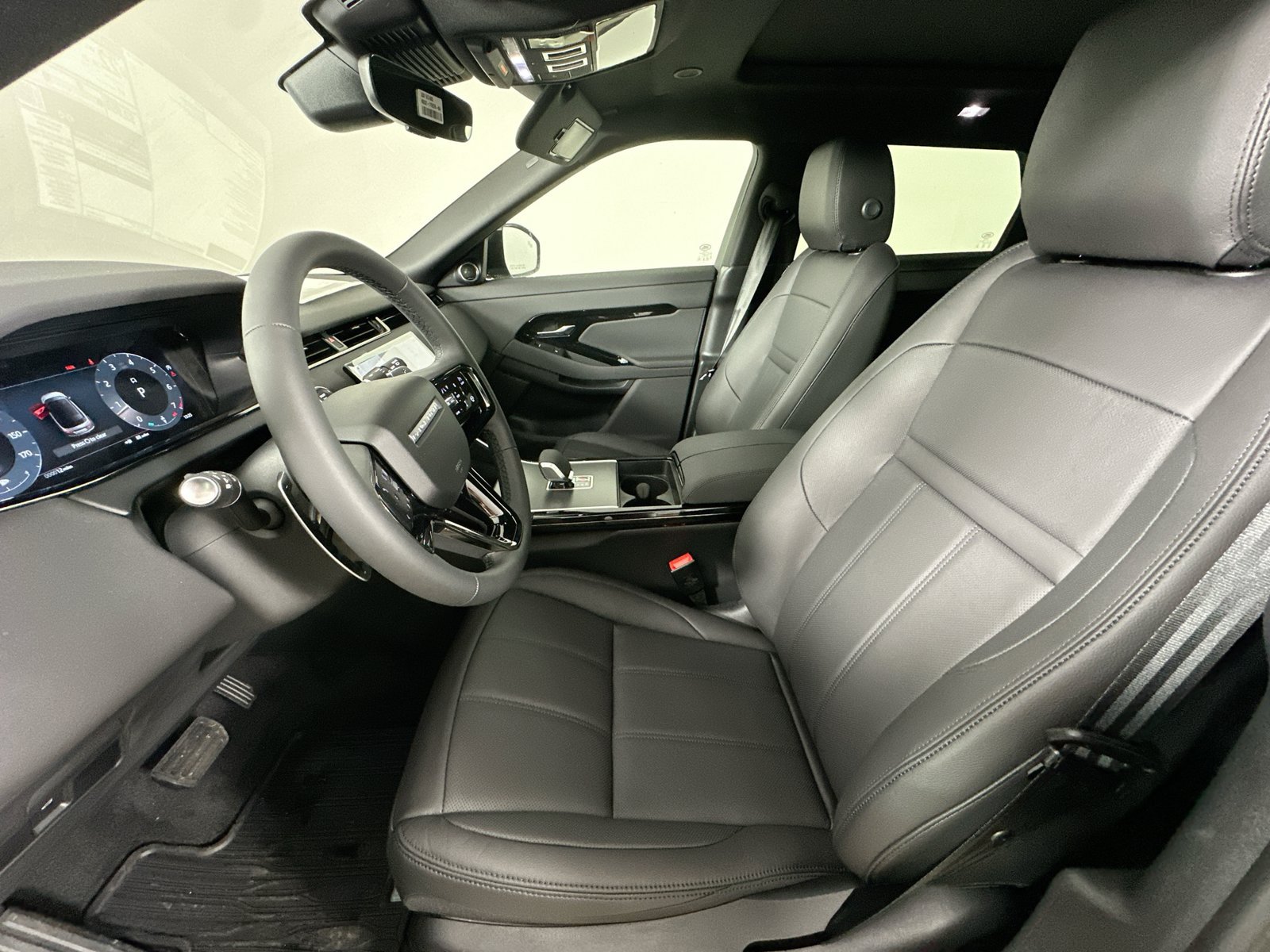 New 2026 Land Rover Range Rover Evoque S AWD/4WD image 33
