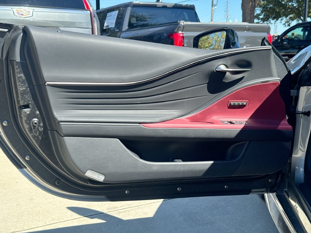 Used 2024 Lexus LC 500 Convertible w/ Touring Package RWD image 13