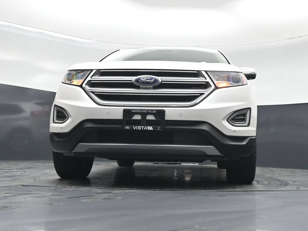 Used 2018 Ford Edge Titanium w/ Equipment Group 302A AWD/4WD image 45
