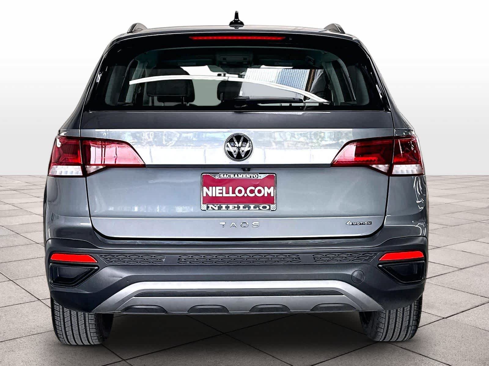 Used 2024 Volkswagen Taos S AWD/4WD image 8