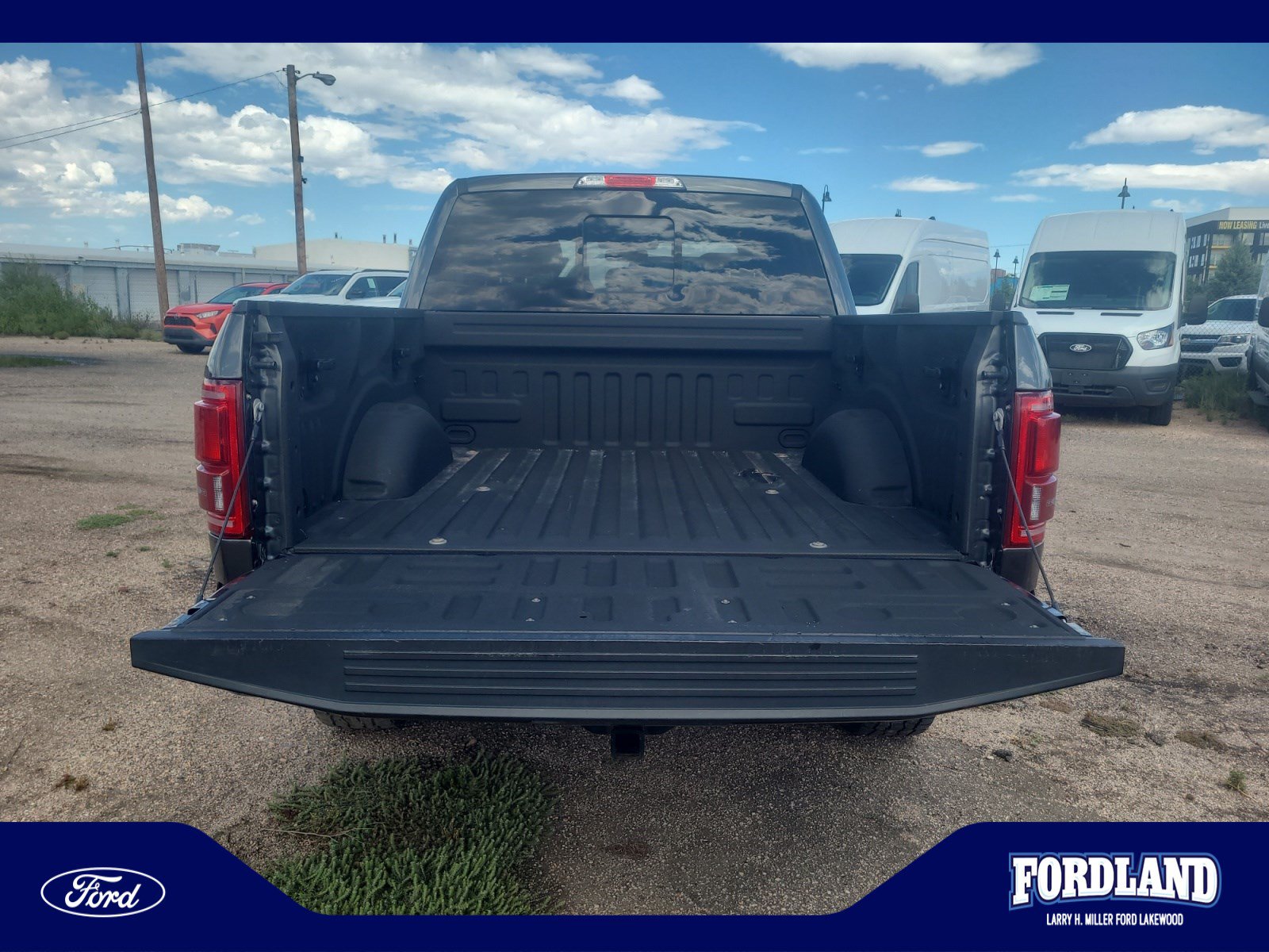 Used 2016 Ford F150 Lariat w/ Equipment Group 502A Luxury AWD/4WD image 33