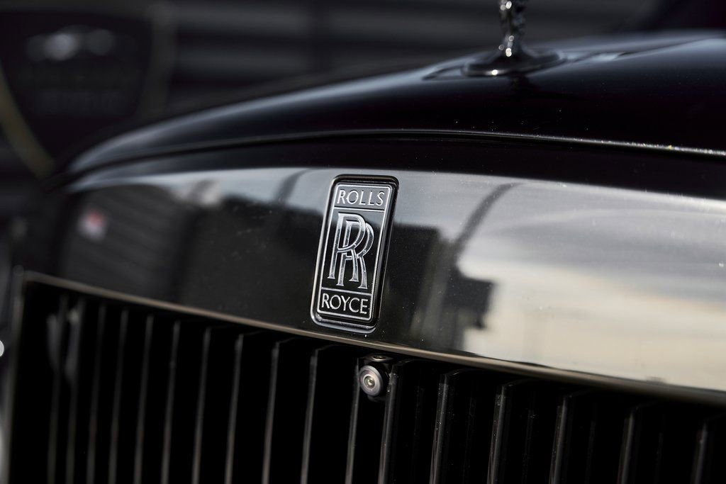 Used 2021 Rolls-Royce Cullinan Black Badge image 10