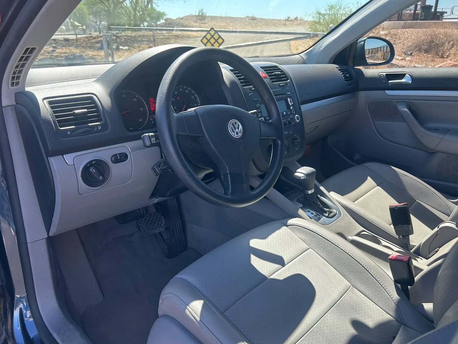 Used 2006 Volkswagen Jetta TDI FWD image 9