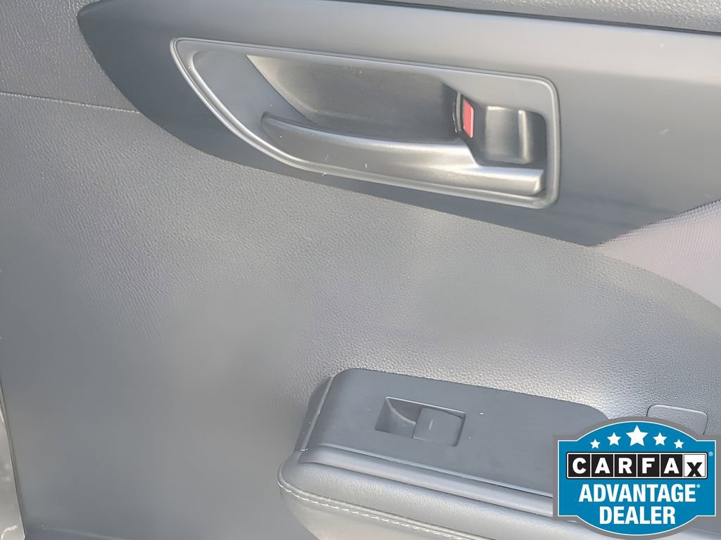 Used 2023 Toyota Highlander LE image 52