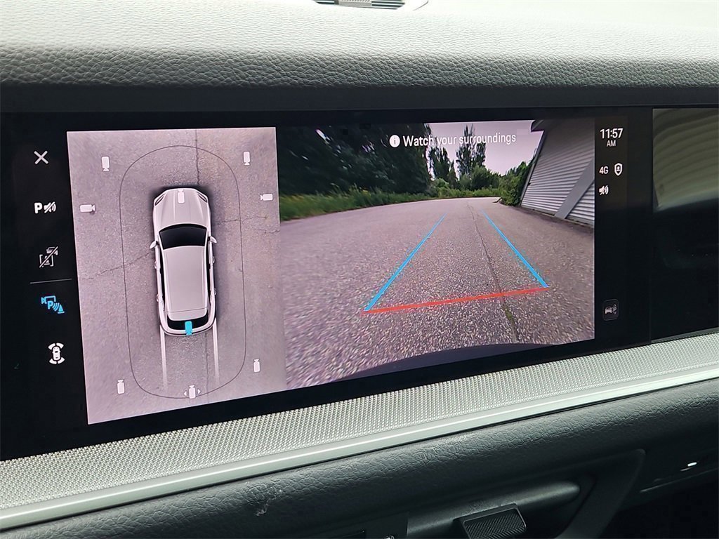 Certified 2025 Porsche Cayenne image 28