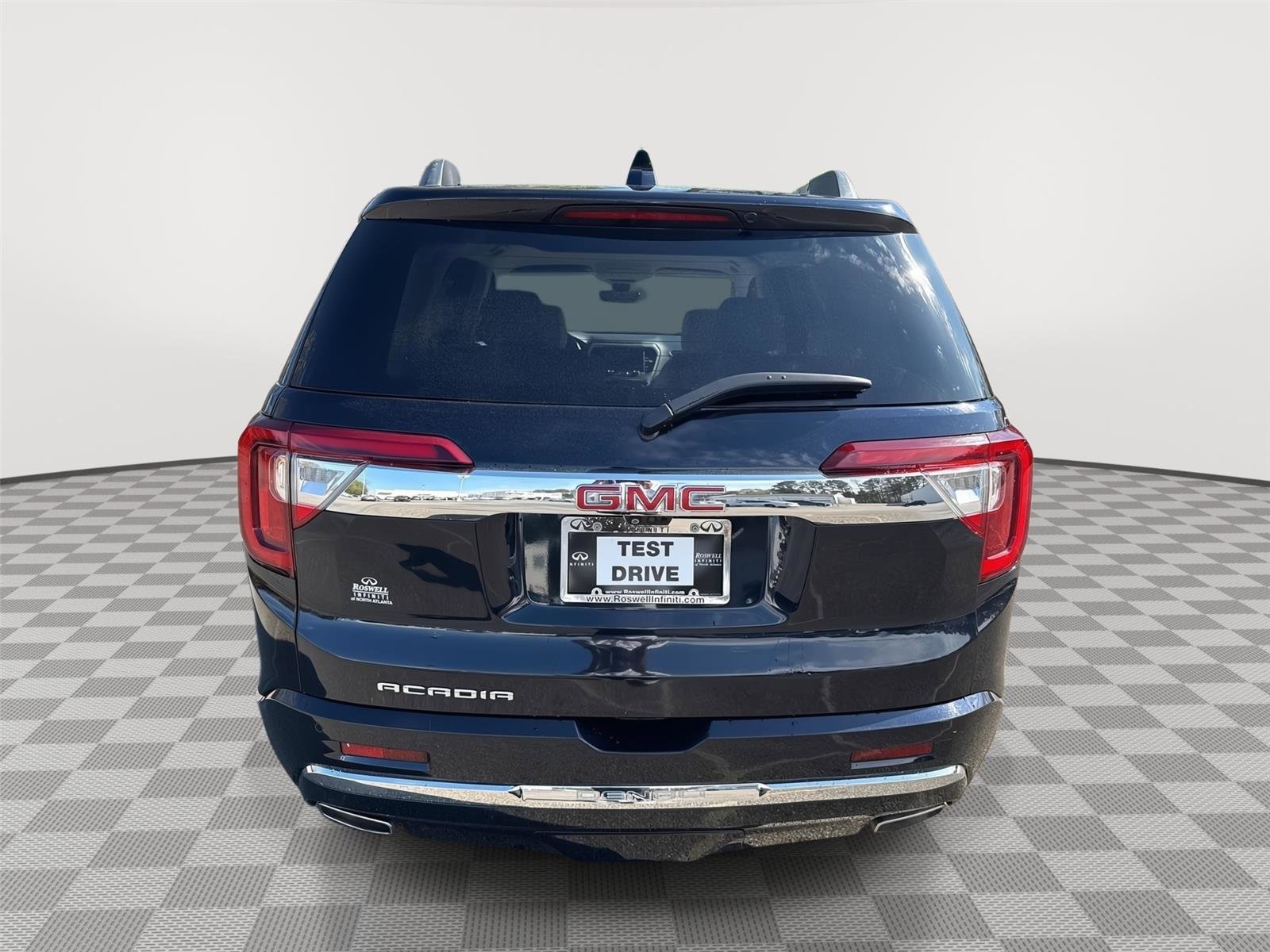 Used 2021 GMC Acadia Denali w/ Denali Technology Package FWD image 7