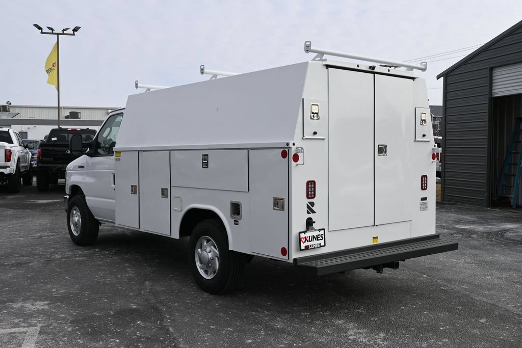 New 2025 Ford E-350 and Econoline 350 Super Duty w/ Power Equipment Group RWD image 7