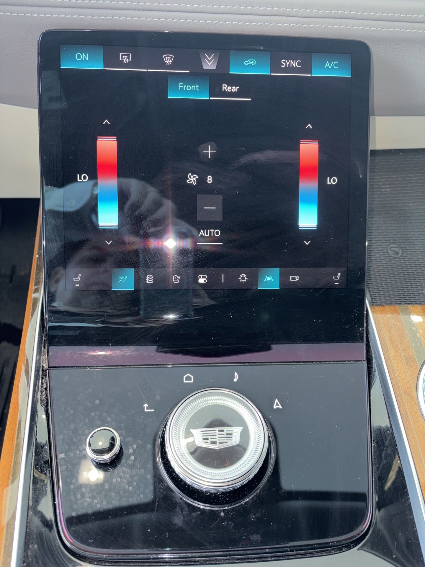 Used 2025 Cadillac Escalade ESV Sport Platinum image 12