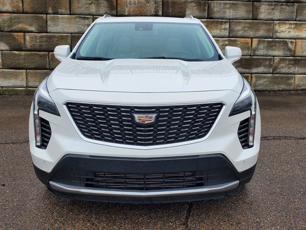 Certified 2023 Cadillac XT4 Premium Luxury w/ Cold Weather Package image 9
