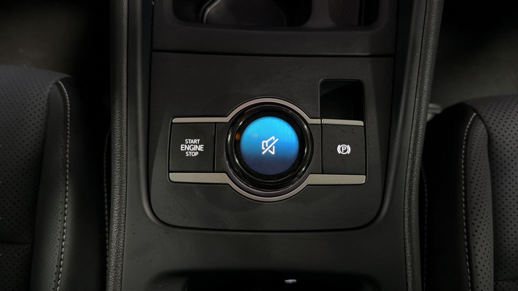 Certified 2025 Volkswagen Tiguan SE AWD/4WD image 37