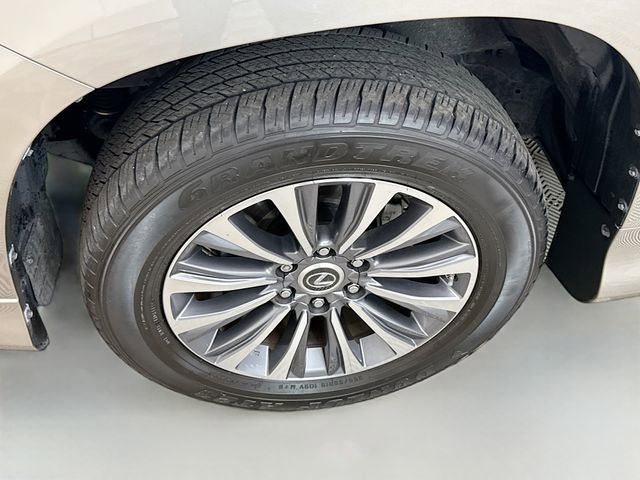 Used 2023 Lexus GX 460 Luxury image 32