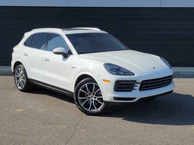 Certified 2022 Porsche Cayenne E-Hybrid AWD/4WD image 9