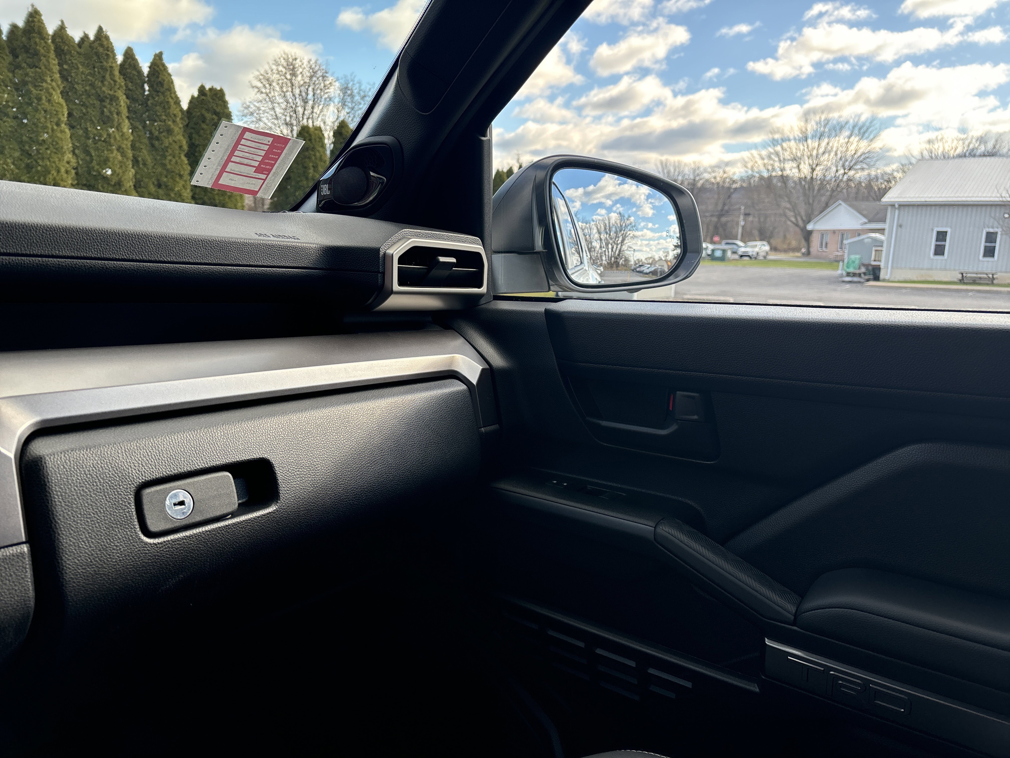 Used 2025 Toyota 4Runner TRD Off-Road Premium image 23