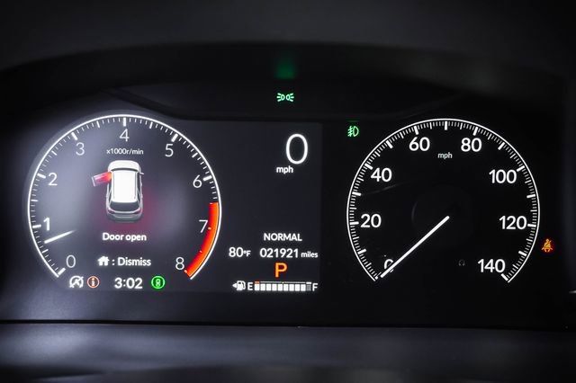 Used 2025 Honda Pilot Touring image 14