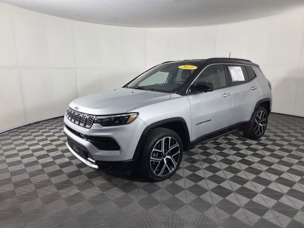Certified 2025 Jeep Compass Limited w/ Elite Group AWD/4WD image 4