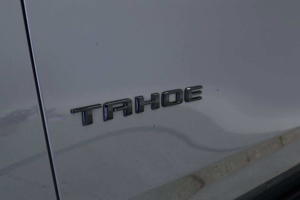 Used 2022 Chevrolet Tahoe RST w/ Luxury Package AWD/4WD image 11