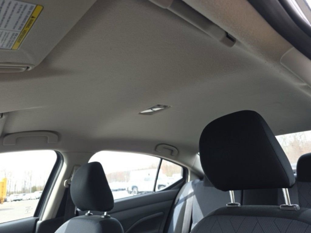 Used 2025 Nissan Versa SV image 15