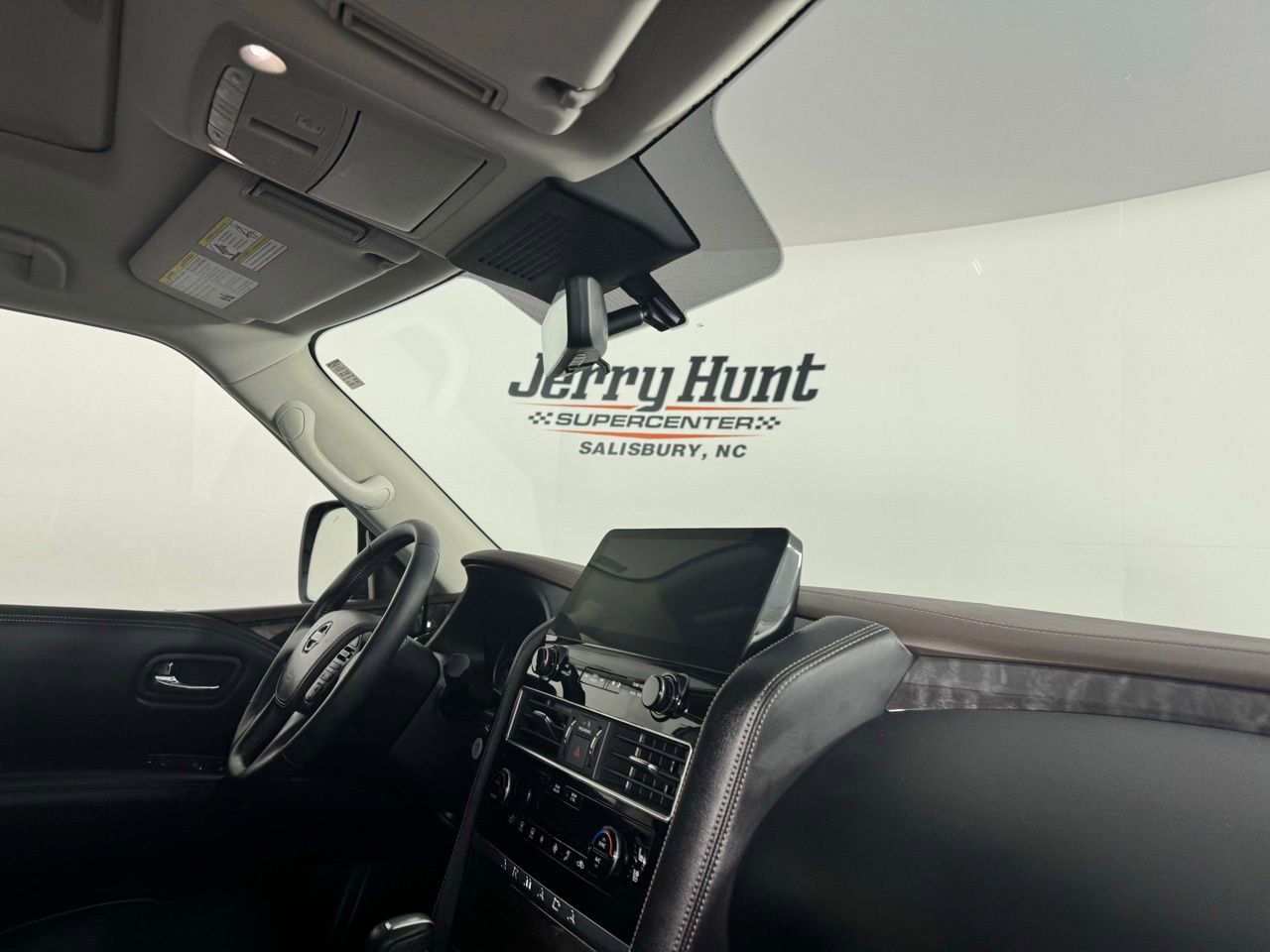 Used 2024 Nissan Armada Platinum w/ Captain's Chairs Package image 36