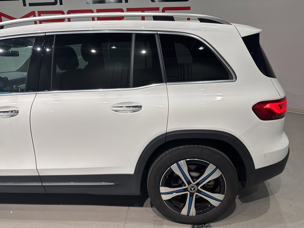 Used 2023 Mercedes-Benz EQB 300 4MATIC w/ Exclusive Package image 6