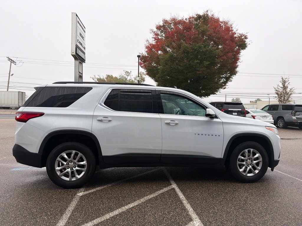 Used 2019 Chevrolet Traverse LT AWD/4WD image 12