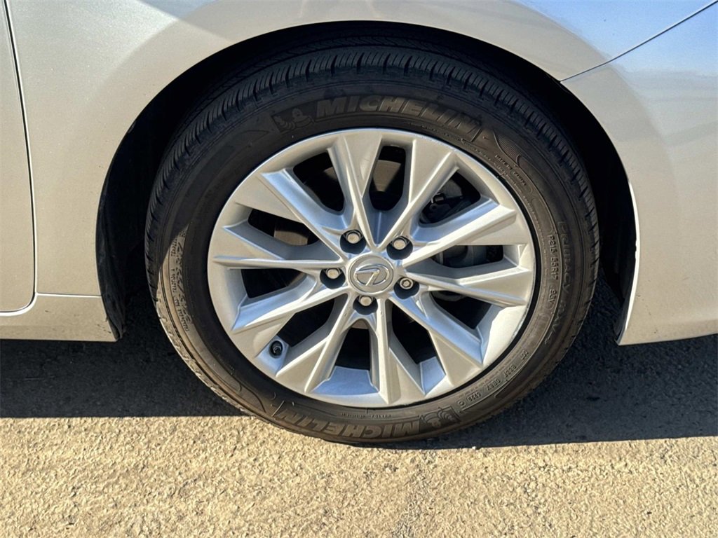 Used 2014 Lexus ES 300h image 30