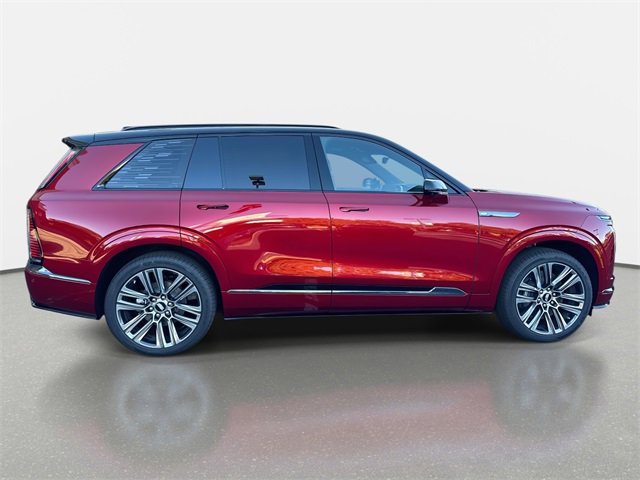 New 2026 Cadillac Vistiq Platinum w/ LPO, Floor Liner Package image 8