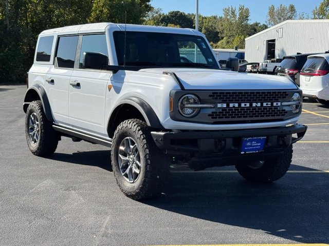 Certified 2025 Ford Bronco Badlands AWD/4WD image 1