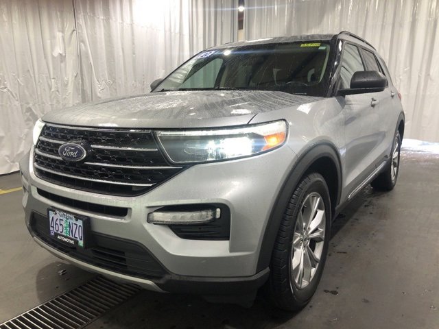 Used 2020 Ford Explorer XLT w/ Equipment Group 202A image 21