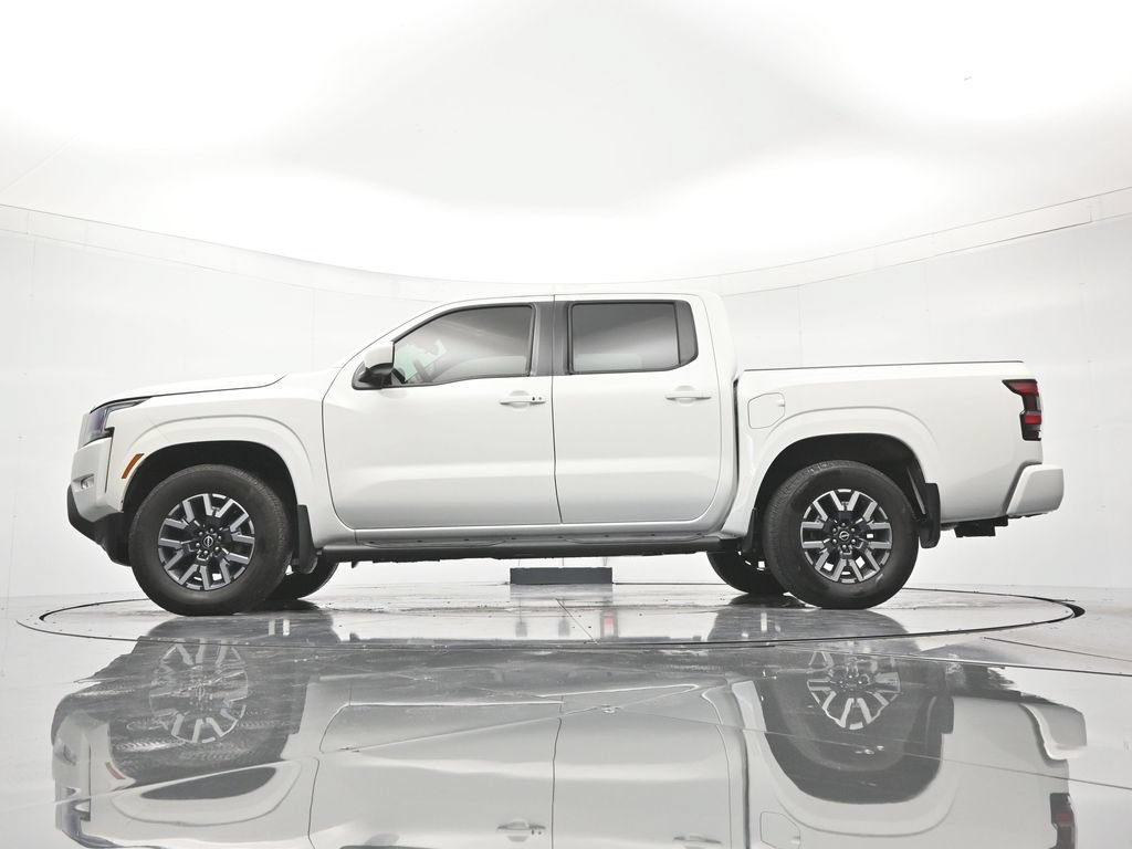 Certified 2022 Nissan Frontier SV RWD image 42