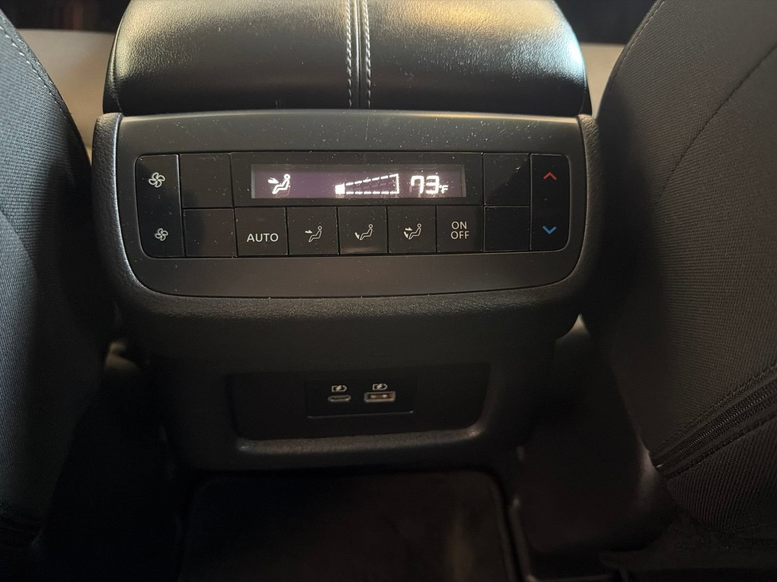 Used 2025 Nissan Pathfinder SV AWD/4WD image 16
