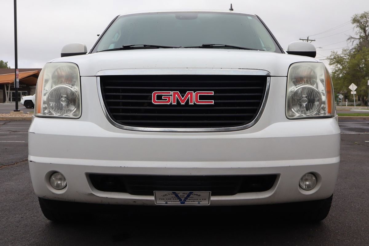 Used 2007 GMC Yukon SLT w/ SLT Preferred Equipment Group AWD/4WD image 13