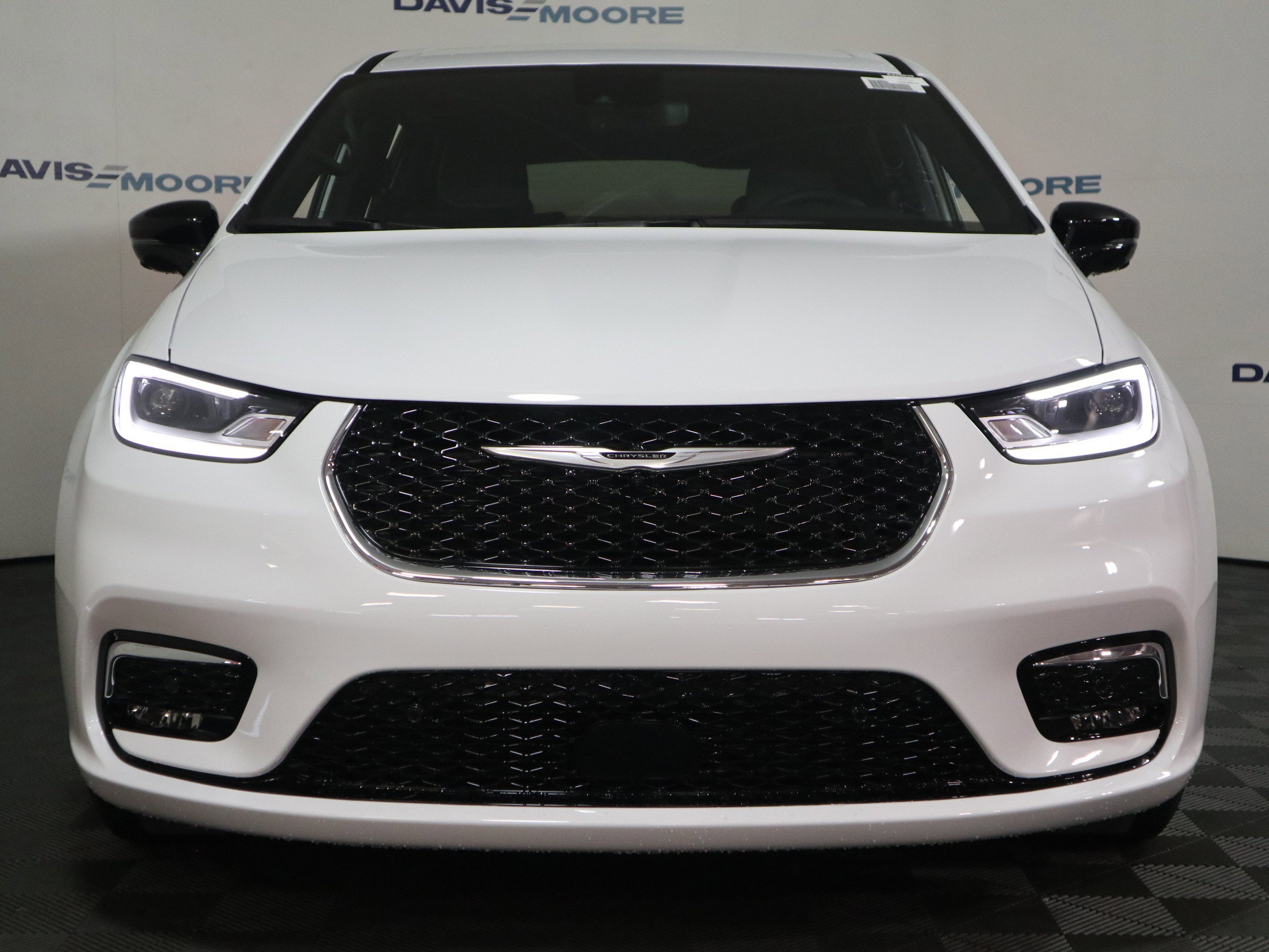 New 2026 Chrysler Pacifica Select image 13