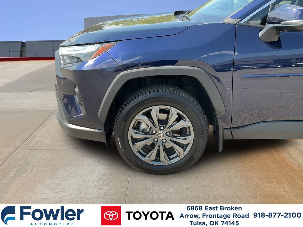 Used 2023 Toyota RAV4 Limited AWD/4WD image 28