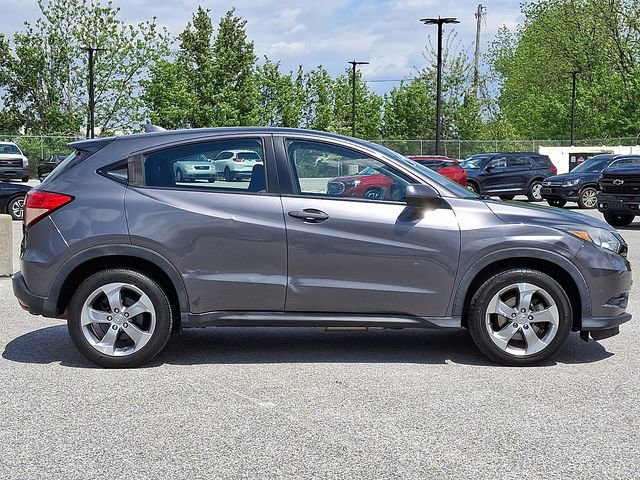 Used 2017 Honda HR-V LX image 10
