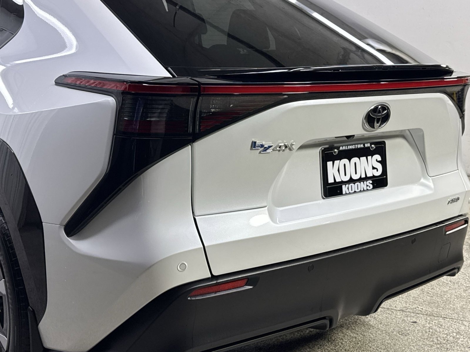 Used 2023 Toyota bZ4X XLE image 31