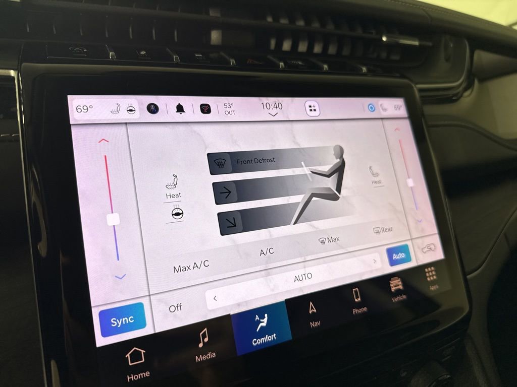 Used 2022 Jeep Grand Cherokee Limited image 19