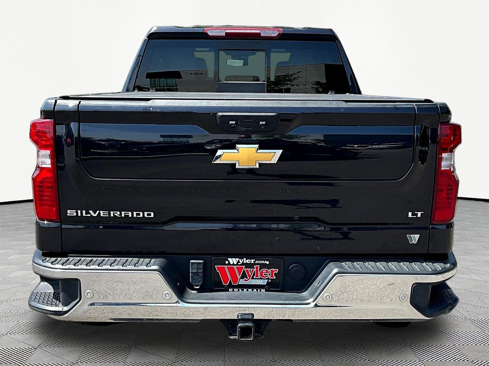 Used 2024 Chevrolet Silverado 1500 LT w/ Max Trailering Package AWD/4WD image 5