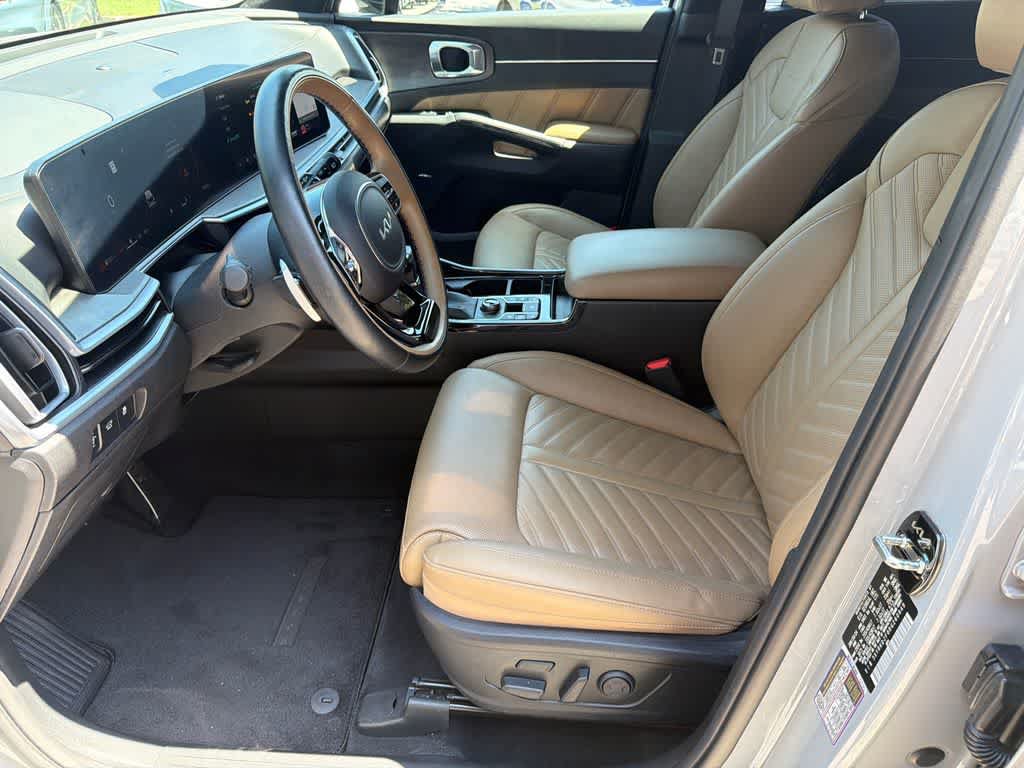 Used 2024 Kia Sorento SX Prestige w/ Olive Brown Leather Package AWD/4WD image 10