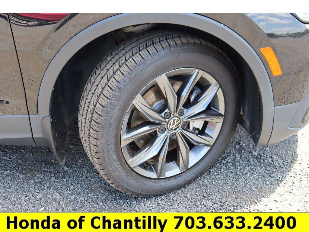 Used 2022 Volkswagen Tiguan SE image 30