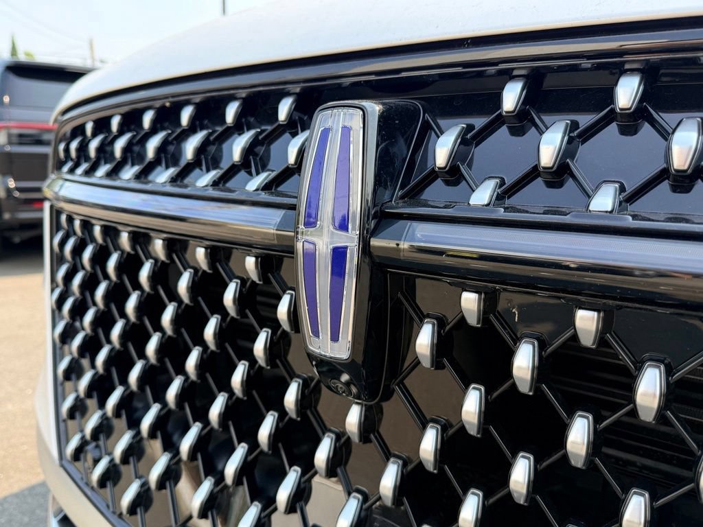 New 2026 Lincoln Nautilus Reserve AWD/4WD image 34